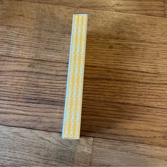 DermaTech Gold Sculpting Beauty Bar designed with sonic vibrational tech - Picture 2 of 3